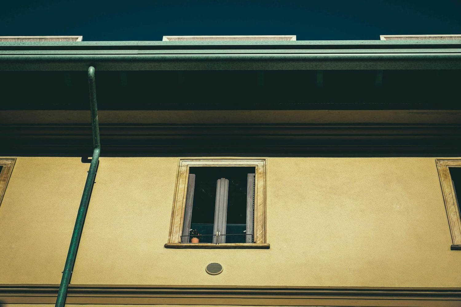 Does Home Insurance Cover Gutters in Little Rock, AR