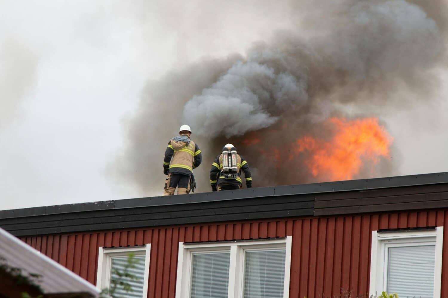 Firefighters responding to a residential fire in Arkansas neighborhood