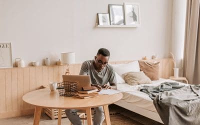 Do College Students in Fayetteville, AR Need Renters Insurance?