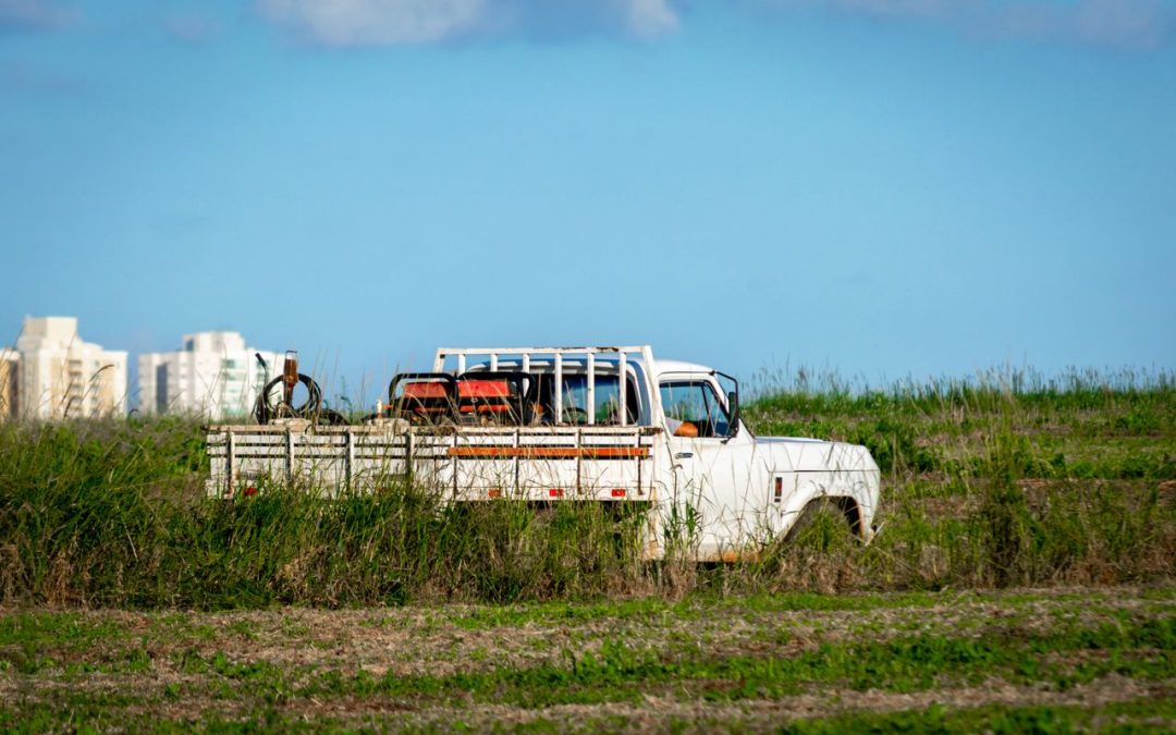 Top 5 Insurance Tips for New Hotshot Truckers in AR and MO