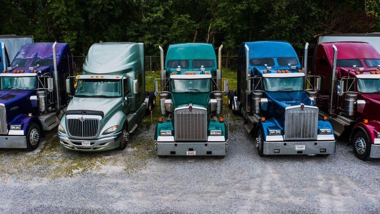 Trucking company with commercial insurance in Tulsa, Oklahoma