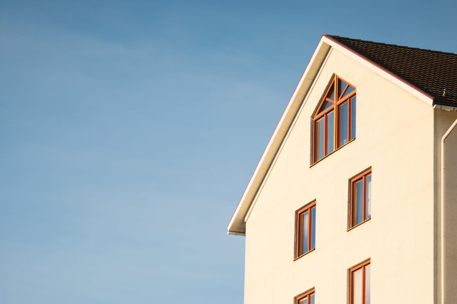 What Does Dwelling Insurance Cover?