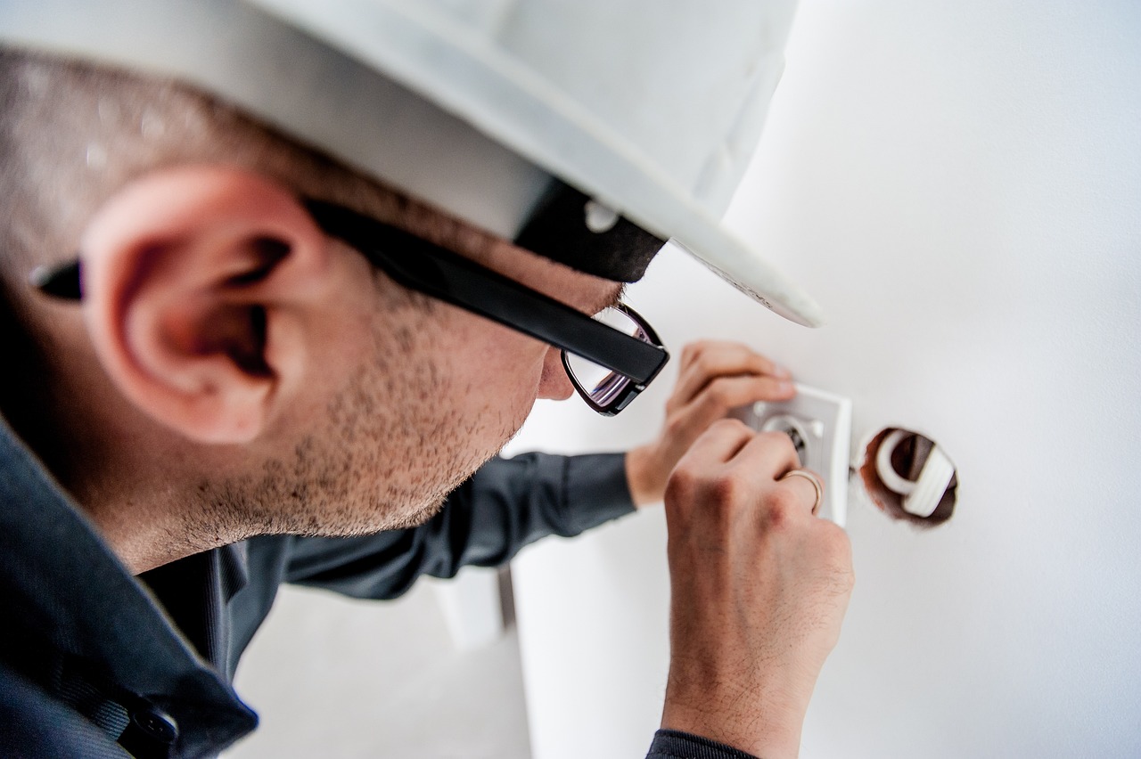 What Insurance Does an Electrical Contractor Need?